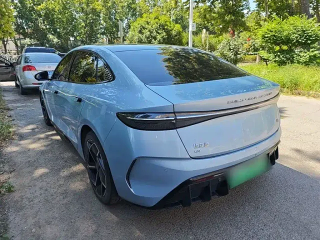 BYD Seal — Фото автомобиля 4