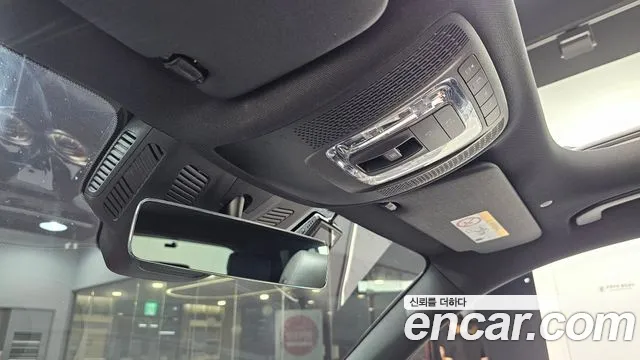 Mercedes-Benz EQB — Фото автомобиля 17