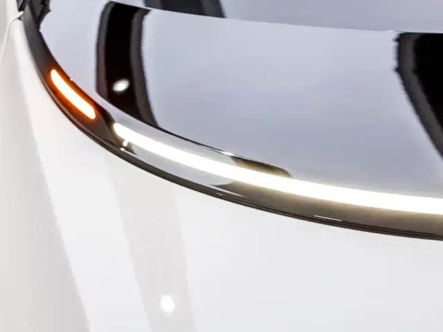 Li Auto i8 — Фото автомобиля 29