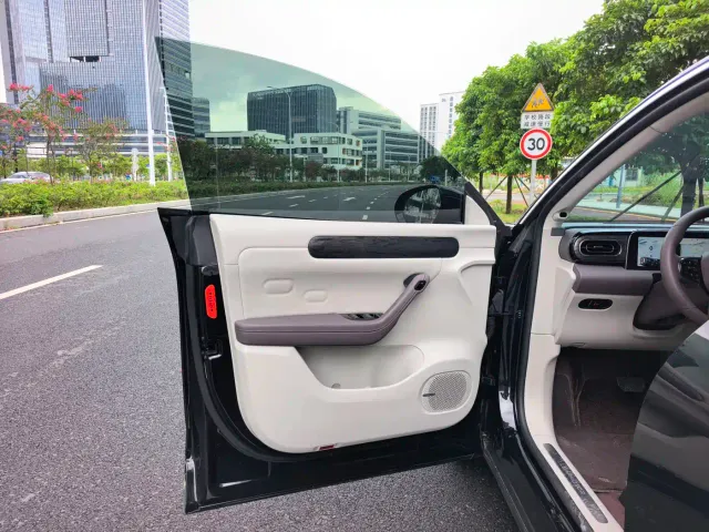 Leapmotor C11 — Фото автомобиля 10