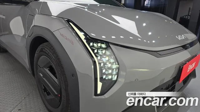Kia EV4 — Фото автомобиля 7