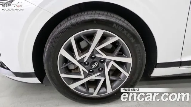 Hyundai Grandeur GN7 — Фото автомобиля 18