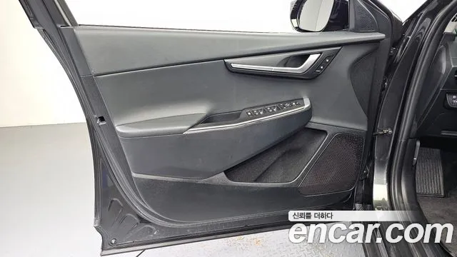 Kia EV6 — Фото автомобиля 24