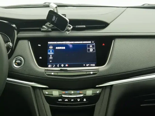 Cadillac XT5 — Фото автомобиля 12