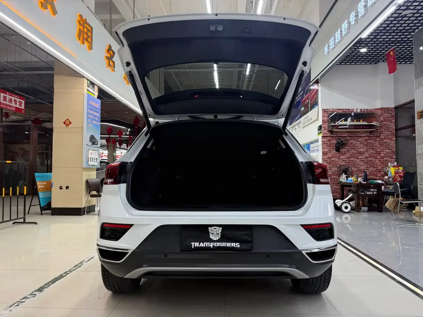 Volkswagen Volkswagen T-ROC 2022 280TSI DSG 2WD Comfort PLUS — Фото автомобиля 7