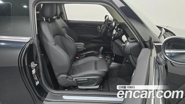 MINI Cooper — Фото автомобиля 16