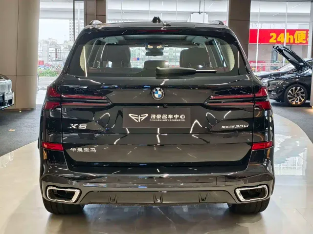 BMW X5 — Фото автомобиля 12