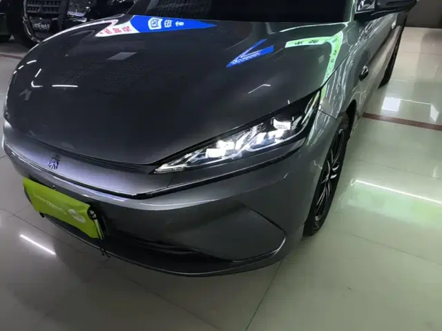 BYD Qin L — Фото автомобиля 23
