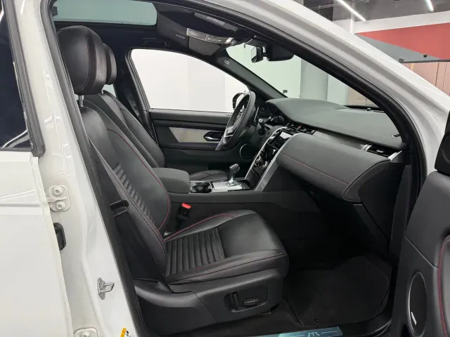 Land Rover Discovery Sport — Фото автомобиля 10