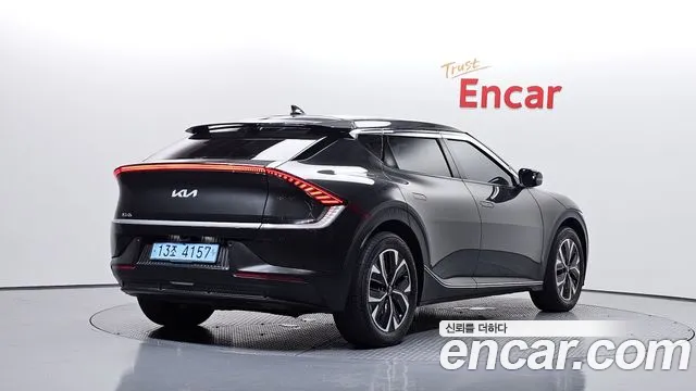 Kia EV6 — Фото автомобиля 2