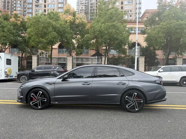 Hyundai Sonata — Фото автомобиля 7
