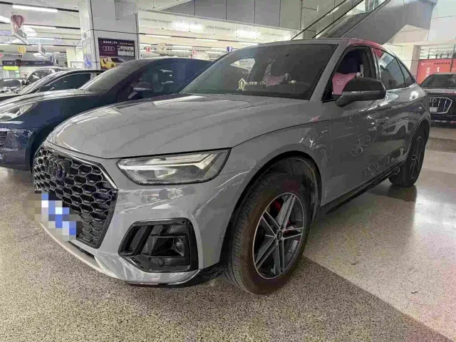Фотография автомобиля — Audi Q5L Sportback