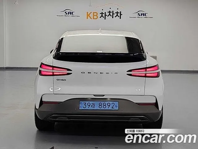 Genesis GV60 — Фото автомобиля 3