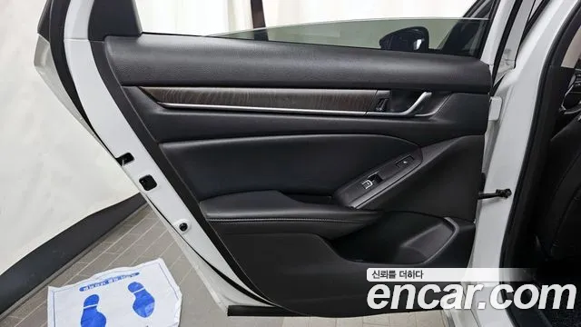 Honda Accord Accord 10 поколение 1.5 Turbo — Фото автомобиля 23
