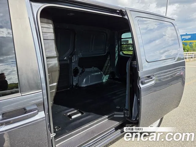 Hyundai Staria — Фото автомобиля 16