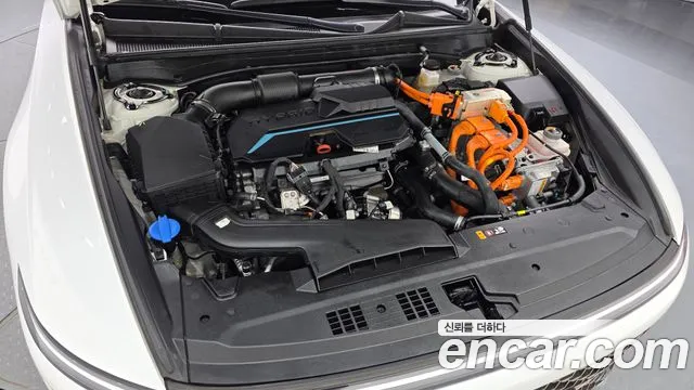 Hyundai Grandeur GN7 — Фото автомобиля 9