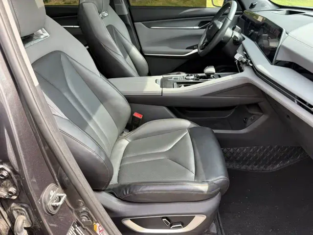 Changan CS75 Plus — Фото автомобиля 2