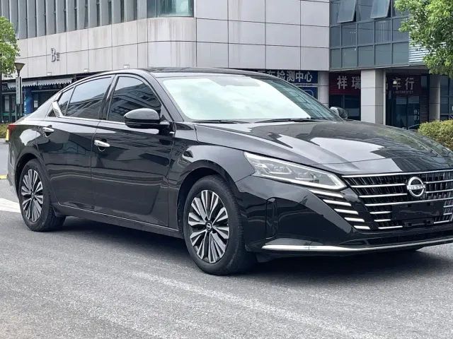 Nissan Teana — Фото автомобиля 2