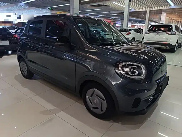 Leapmotor T03 — Фото автомобиля 3