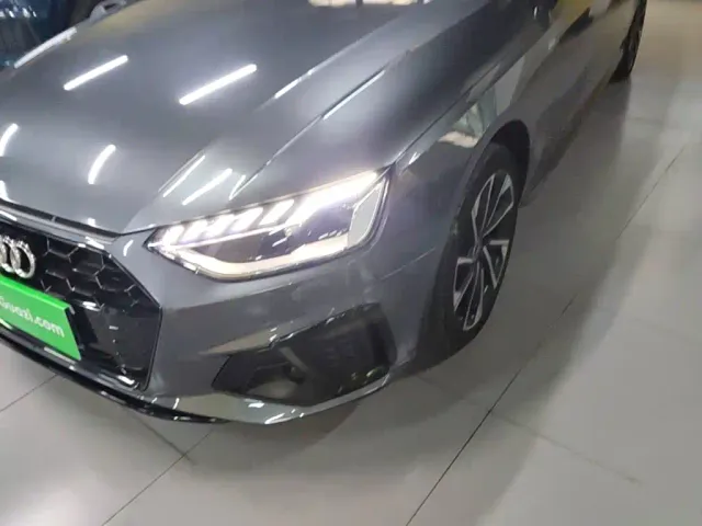 Audi A4L — Фото автомобиля 23