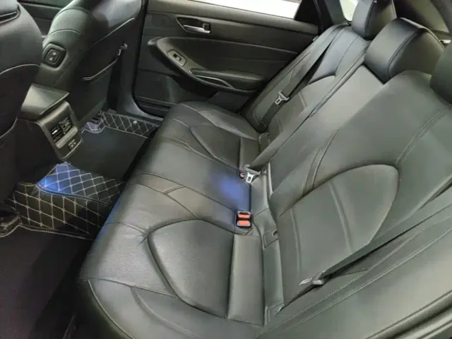 Toyota Avalon — Фото автомобиля 16