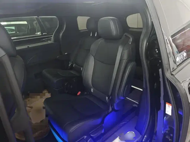 Toyota Granvia — Фото автомобиля 16