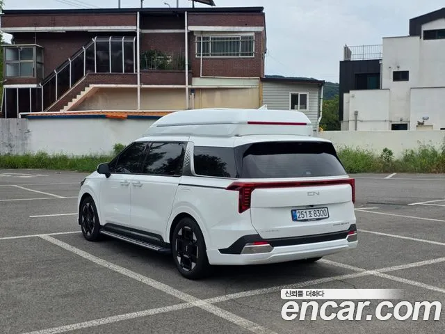Kia Carnival Generation 4 — Фото автомобиля 2