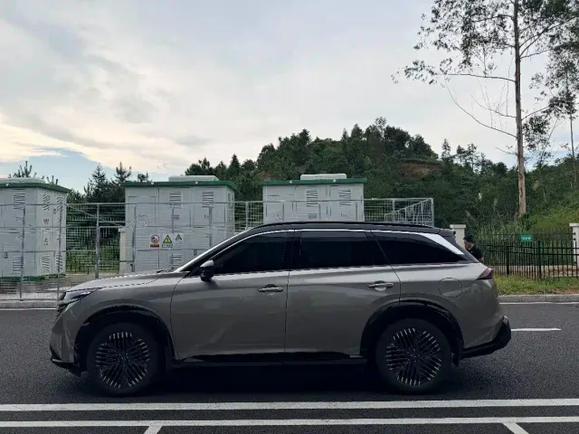 Nissan Terra — Фото автомобиля 17