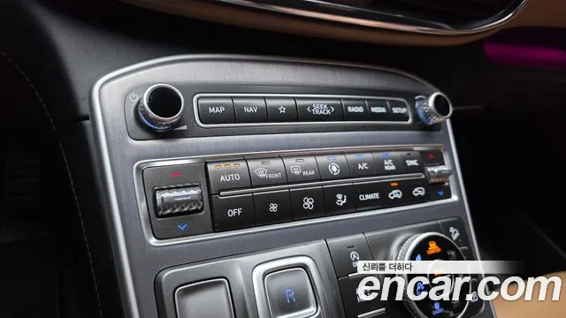 Hyundai Santafe Новый Santa Fe Дизель 2.2 4WD — Фото автомобиля 15