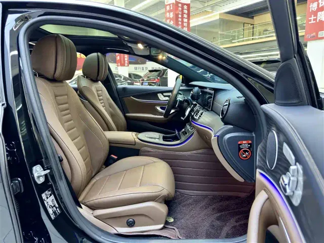 Mercedes-Benz E-Class — Фото автомобиля 5