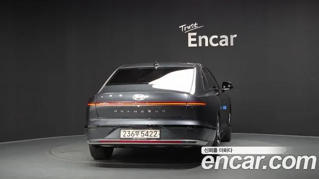 Hyundai Grandeur Grandeur (GN7) 2.5 Бензин 2WD — Фото автомобиля 4