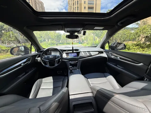 Cadillac XT5 — Фото автомобиля 7
