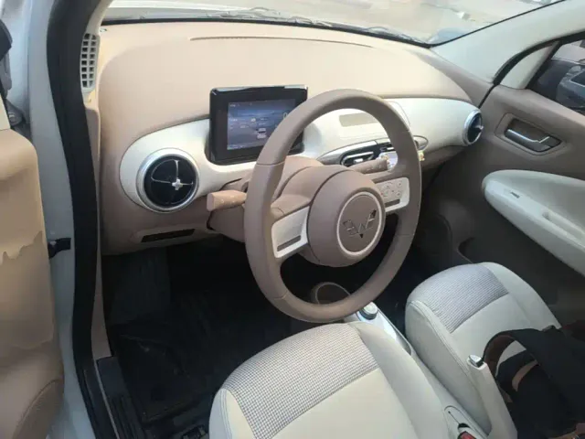 Wuling Hongguang Mini EV — Фото автомобиля 9