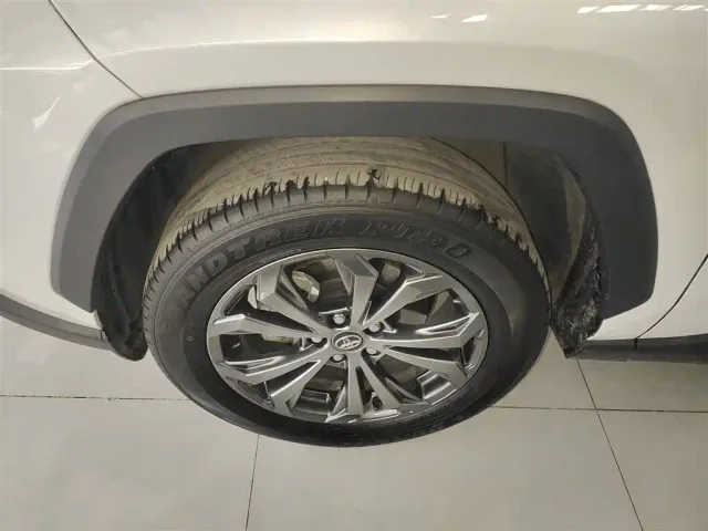 Toyota RAV4 — Фото автомобиля 22
