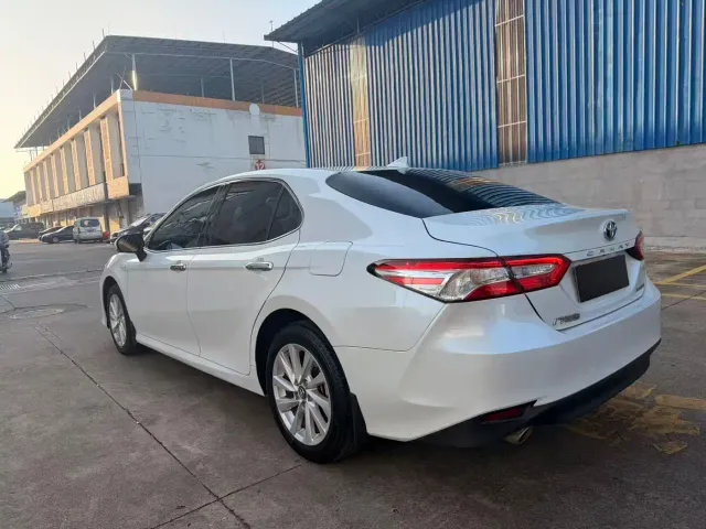 Toyota Camry — Фото автомобиля 7