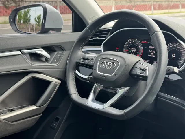 Audi Q3 — Фото автомобиля 15