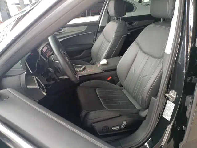 Audi A6L — Фото автомобиля 12