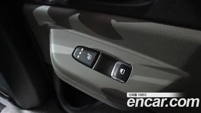 Kia Canival — Фото автомобиля 17