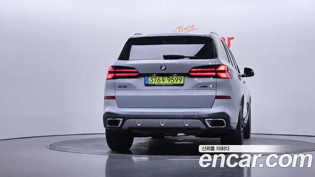 BMW X5 xDrive 40i M Sport — Фото автомобиля 4