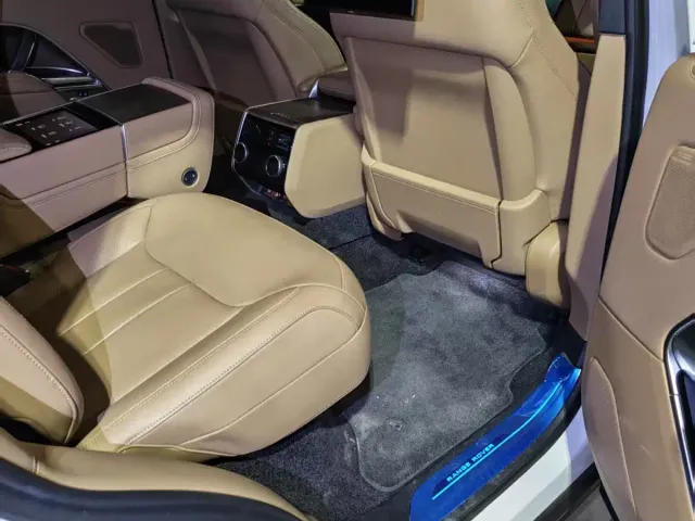 Land Rover Range Rover — Фото автомобиля 6