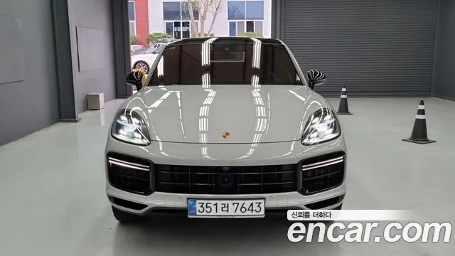 Фотография автомобиля — Porsche Cayenne