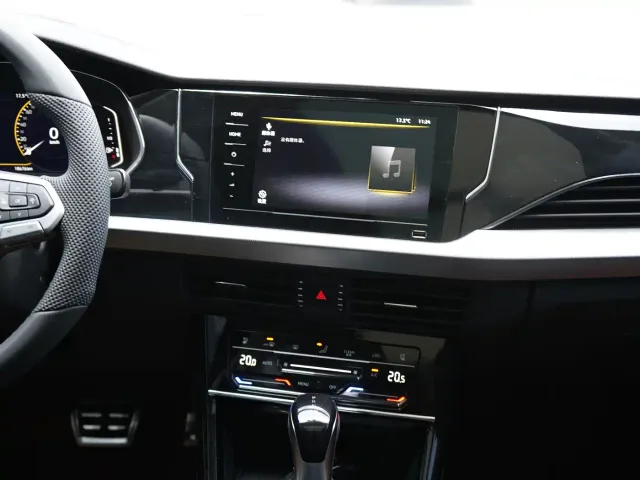 Volkswagen Passat — Фото автомобиля 18