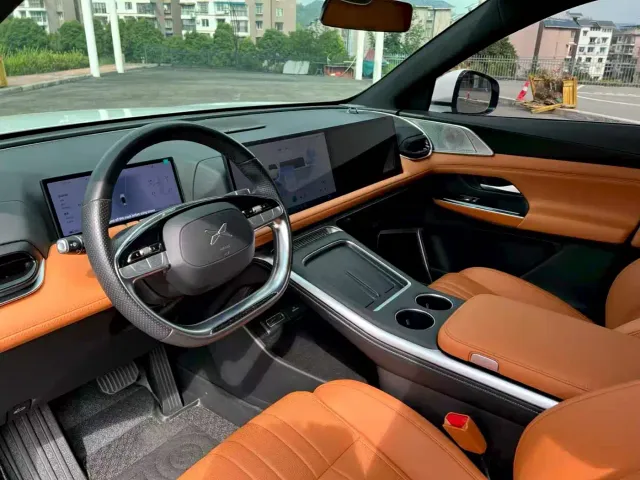 Xpeng G9 — Фото автомобиля 6