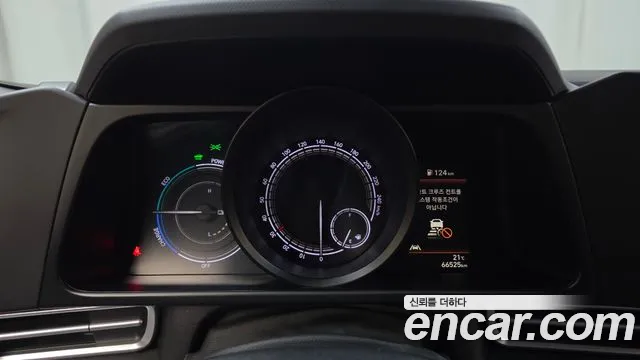 Hyundai Avante CN7 — Фото автомобиля 11