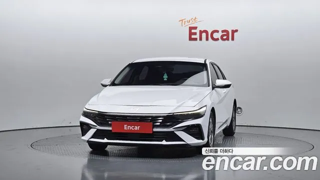 Hyundai Avante CN7 — Фото автомобиля 3