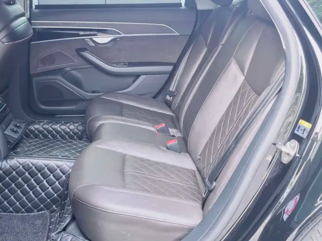 Audi Audi A8 2022 A8L 50 TFSI quattro Comfort Collector's Edition — Фото автомобиля 11