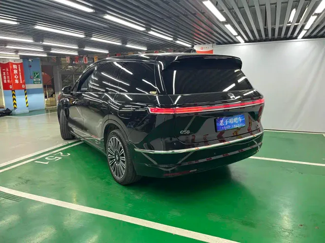 Nio ES8 — Фото автомобиля 3