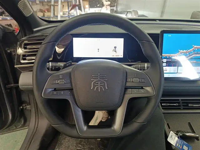 BYD Qin L — Фото автомобиля 10
