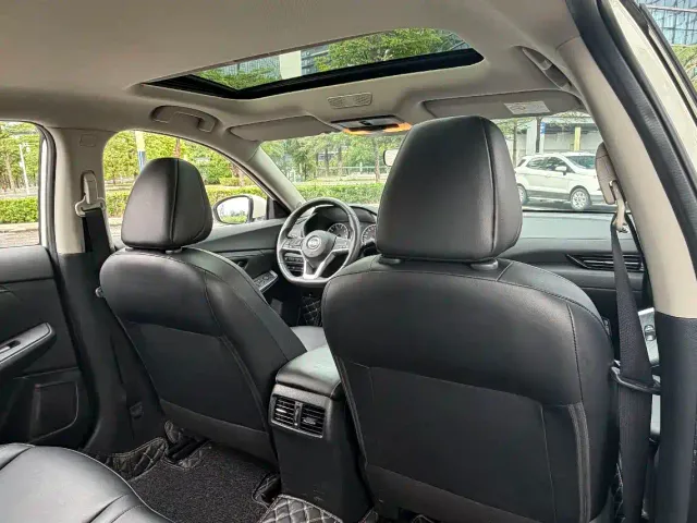 Nissan Sylphy — Фото автомобиля 12
