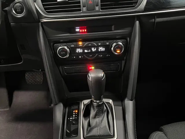 Mazda CX-4 — Фото автомобиля 16